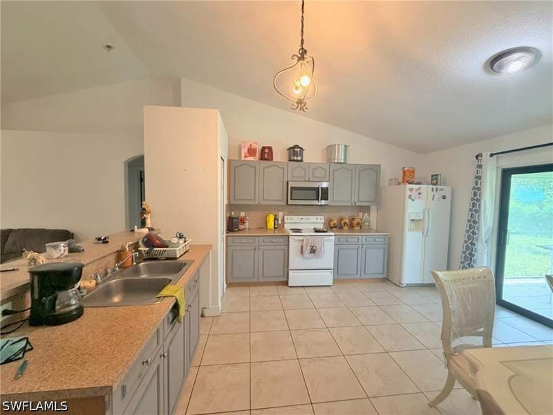 3 bedroom SingleFamilyResidence at 1226 Milwaukee Blvd, Lehigh Acres, Lehigh Acres — photo 5