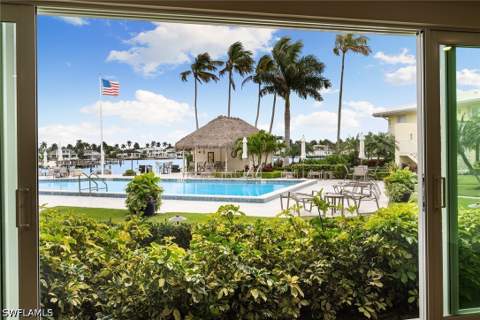 2850 Gulf Shore Blvd N 106, Naples FL - photo 23 of 35
