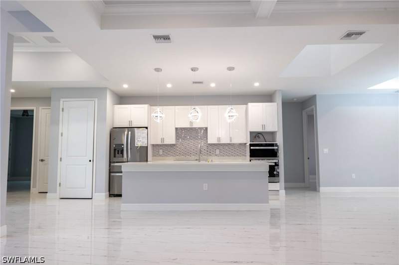 4 bedroom SingleFamilyResidence at 10601 Landau Ln, San Carlos Estates, Bonita Springs — photo 3