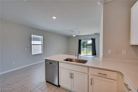 16512 Fire Coral Ln, North Fort Myers FL - photo 10 of 52