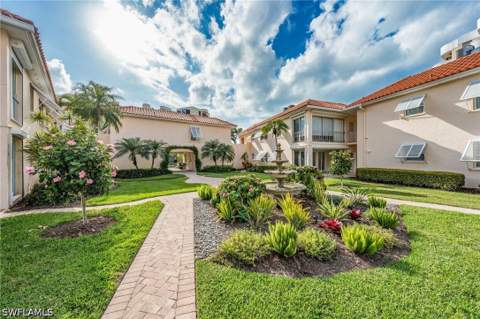 3070 Gulf Shore Blvd N 105, Naples FL - photo 23 of 27