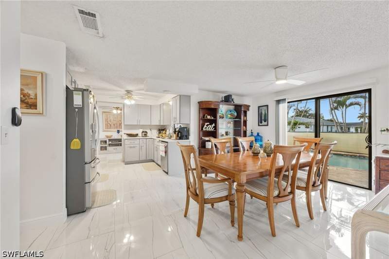 3 bedroom SingleFamilyResidence at 1919 SE 1st St, Cape Coral, Cape Coral — photo 3