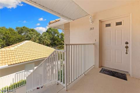 1048 Manor Lake Dr 203, Naples FL - photo 20 of 27