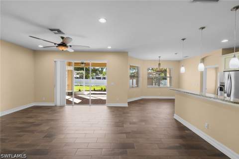 4609 Santiago Ln, Bonita Springs FL - photo 7 of 32