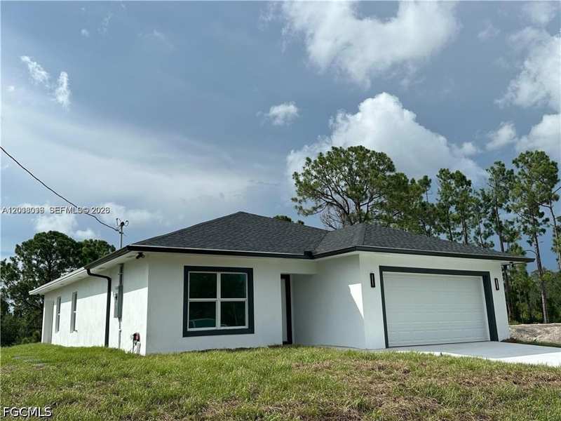 4 bedroom SingleFamilyResidence at 1125 Milwaukee Blvd, Lehigh Acres, Lehigh Acres — photo 1