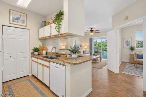 6341 Aragon Way 304, Fort Myers FL - photo 13 of 33