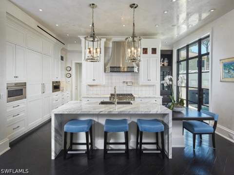167 4th St N, Naples FL - photo 6 of 32