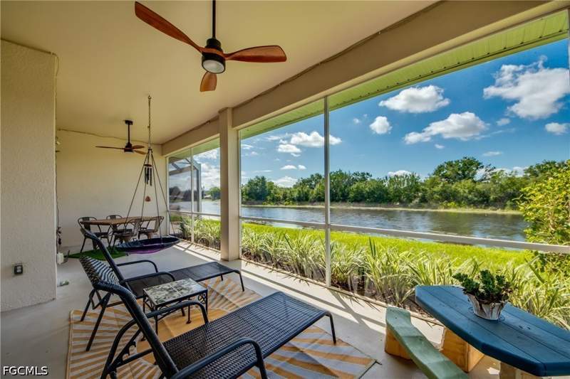 3 bedroom Attached at 12730 Devonshire Lakes Cir, Devonshire Lakes, Fort Myers — photo 5