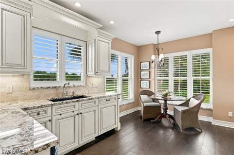 4600 Yacht Harbor Dr 412, Naples FL - photo 21 of 50