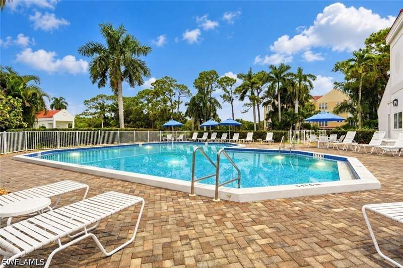 2 bedroom Condominium at 4600 Yacht Harbor Dr 412, Windward Cay, Naples — photo 4