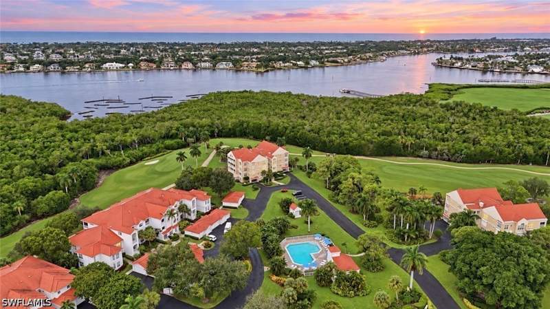 2 bedroom Condominium at 4600 Yacht Harbor Dr 412, Windward Cay, Naples — photo 5
