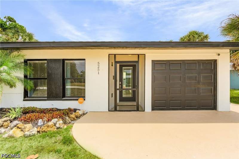 2 bedroom SingleFamilyResidence at 5251 Tower Dr, Cape Coral, Cape Coral — photo 3