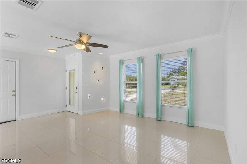2 bedroom SingleFamilyResidence at 5251 Tower Dr, Cape Coral, Cape Coral — photo 5