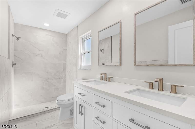 3 bedroom SingleFamilyResidence at 2326 SE 15th St, Cape Coral, Cape Coral — photo 5