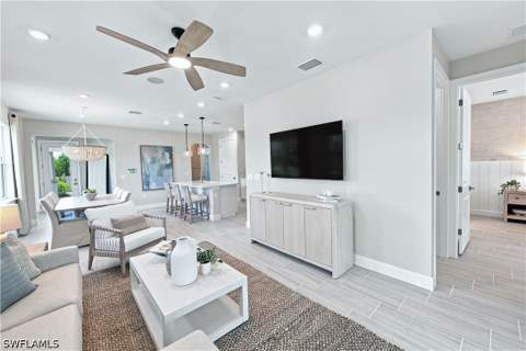 7449 Florida Elm Ct, North Fort Myers FL - photo 15 of 41