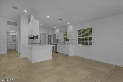 8311 Yasmina Way, Naples FL - photo 13 of 40