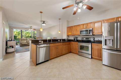 10033 Heather Ln 501, Naples FL - photo 7 of 24
