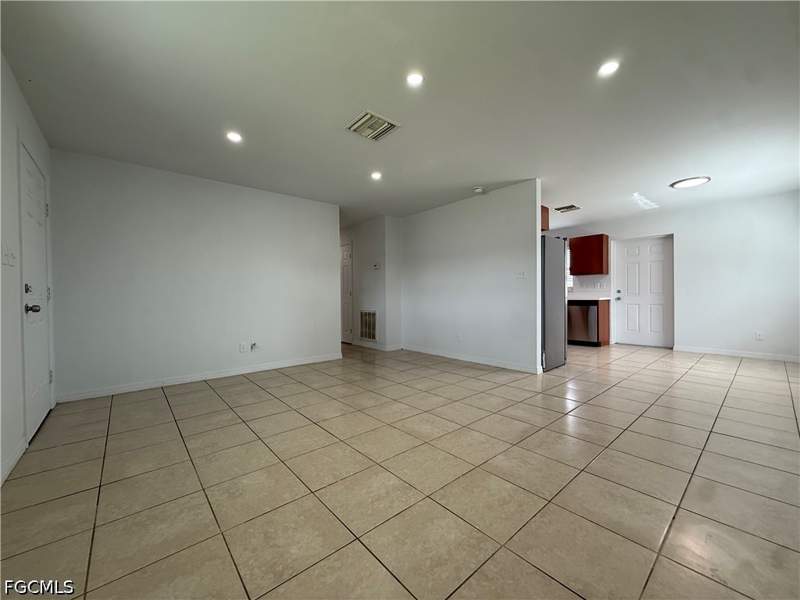 3 bedroom SingleFamilyResidence at 513 Orchard Park Dr, Clewiston, Clewiston — photo 3
