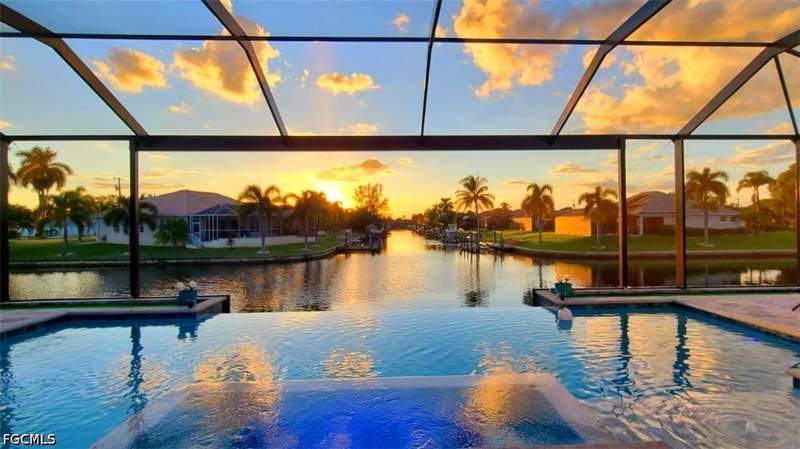 3 bedroom SingleFamilyResidence at 3724 SW 1st Pl, Cape Coral, Cape Coral — photo 3