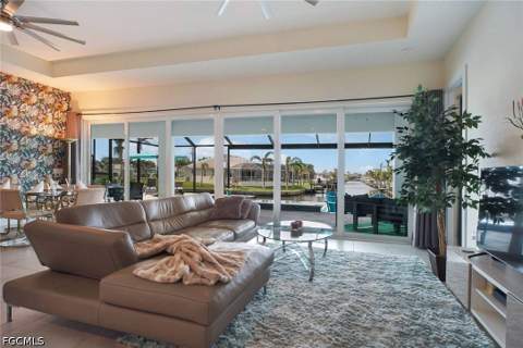 3724 SW 1st Pl, Cape Coral FL - photo 8 of 44