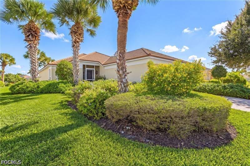 3 bedroom SingleFamilyResidence at 2523 Hopefield Ct, Sandoval, Cape Coral — photo 3
