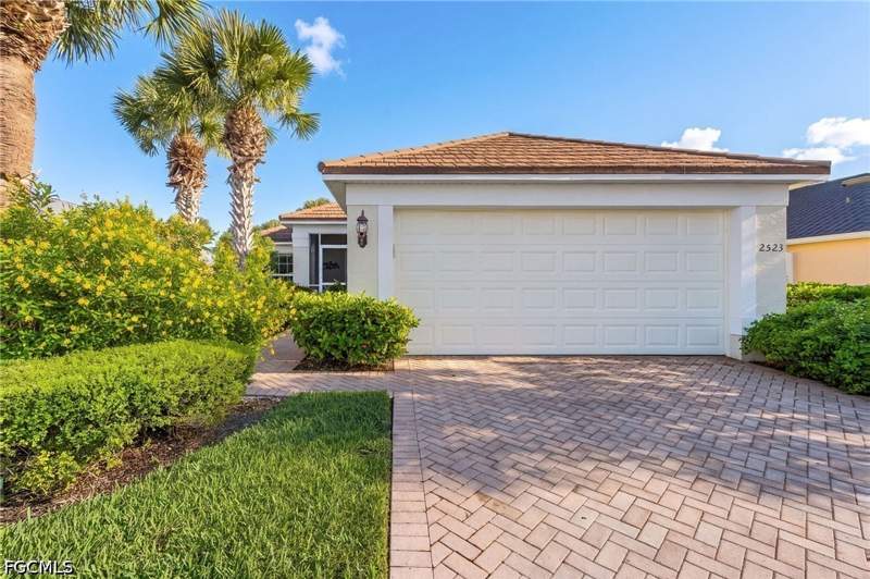 3 bedroom SingleFamilyResidence at 2523 Hopefield Ct, Sandoval, Cape Coral — photo 4