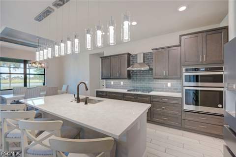 11502 Royal Tee Cir, Cape Coral FL - photo 10 of 32