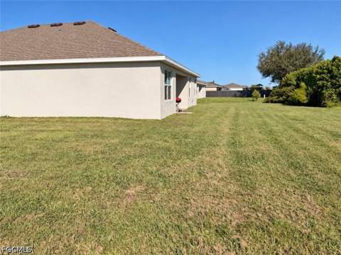 429 NE Juanita Pl, Cape Coral FL - photo 6 of 43