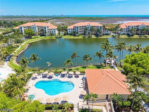 20021 Sanibel View Cir 201, Fort Myers FL - photo 6 of 49