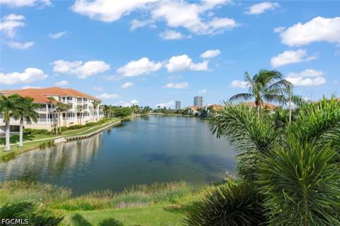 20021 Sanibel View Cir 201, Fort Myers FL - photo 9 of 49