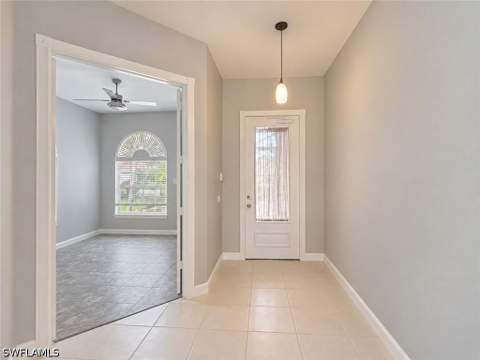 7260 Carducci Ct, Naples FL - photo 6 of 42