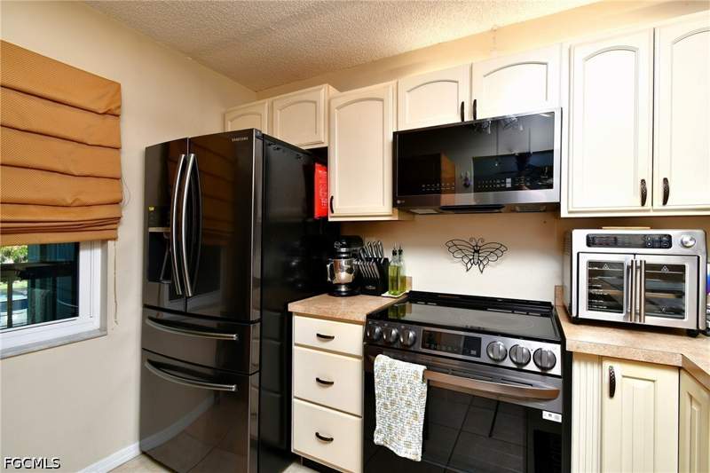 2 bedroom Condominium at 9315 Central Park Dr 204, Central Park South Condos, Fort Myers — photo 4