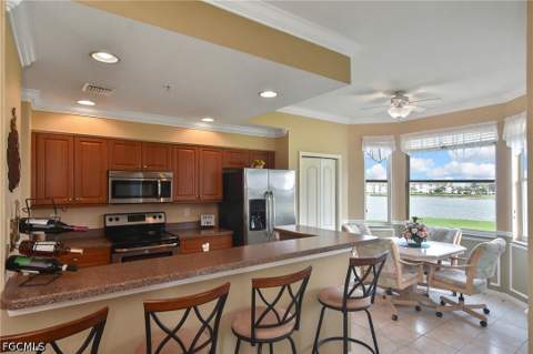 10450 Washingtonia Palm Way 1436, Fort Myers FL - photo 6 of 44