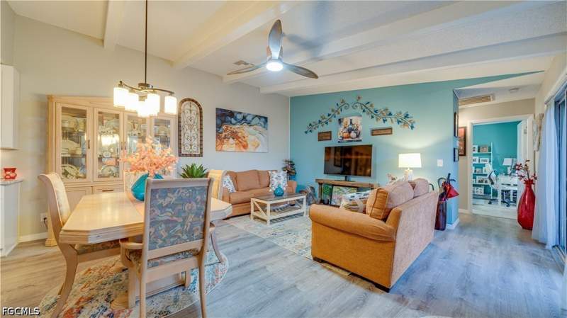 2 bedroom Attached at 15405 Crystal Lake Dr, Foxmoor Lakes, North Fort Myers — photo 4