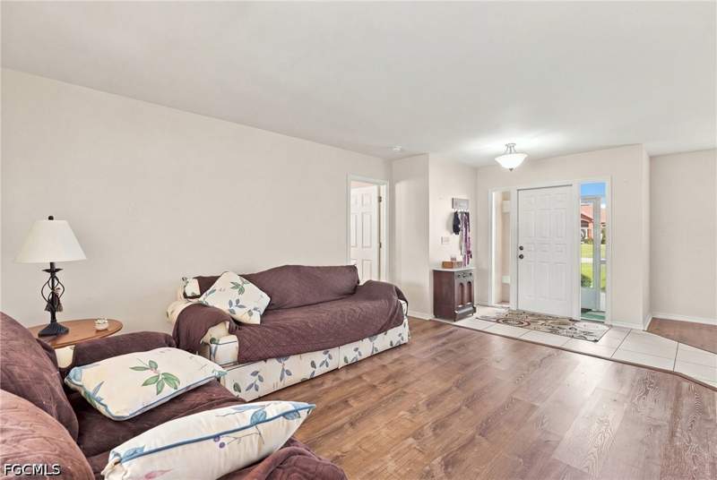 3 bedroom SingleFamilyResidence at 1312 SW 27th Ter, Cape Coral, Cape Coral — photo 2