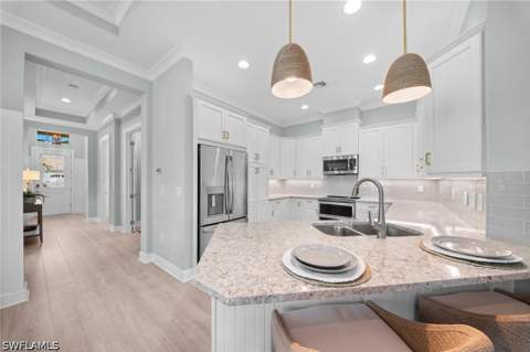 5770 Highbourne Dr, Naples FL - photo 9 of 38