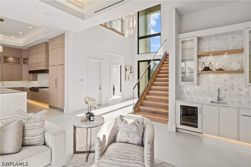 5 bedroom SingleFamilyResidence at 921 Giralda Ct, Marco Beach, Marco Island — photo 3