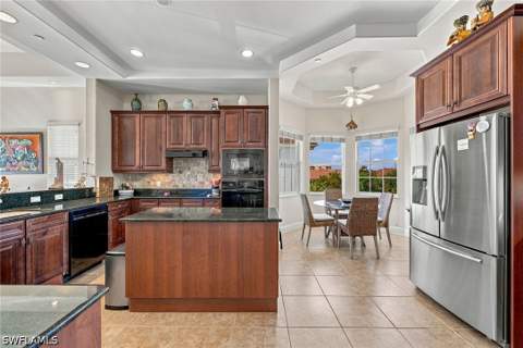570 Avellino Isles Cir 17302, Naples FL - photo 7 of 37