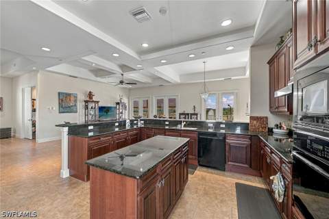570 Avellino Isles Cir 17302, Naples FL - photo 8 of 37