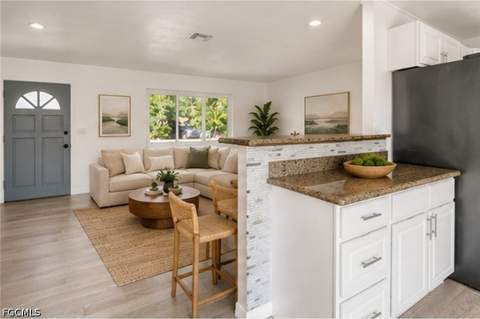 1206 NE 4th Ter, Cape Coral FL - photo 10 of 48