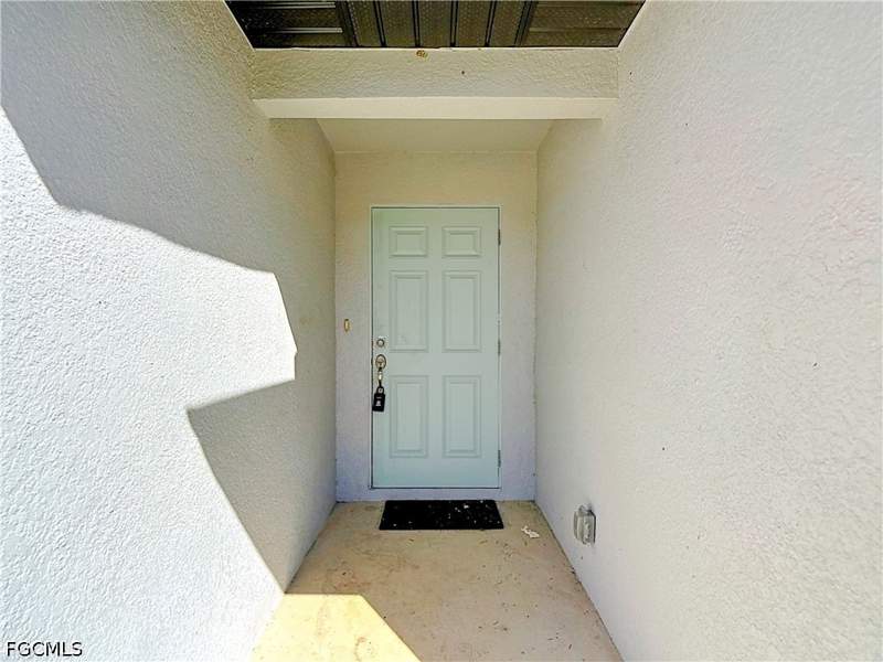 4 bedroom SingleFamilyResidence at 2608 71 st W Dr, Willow Lake, Lehigh Acres — photo 3