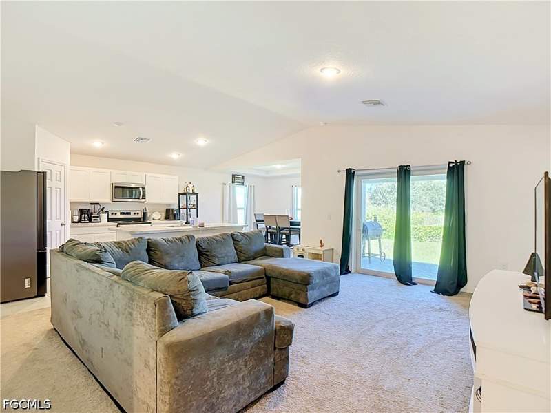 4 bedroom SingleFamilyResidence at 2608 71 st W Dr, Willow Lake, Lehigh Acres — photo 5