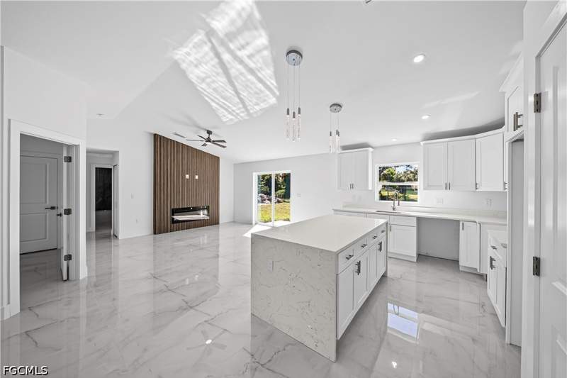 4 bedroom SingleFamilyResidence at 752 Calumet St E, Lehigh Acres, Lehigh Acres — photo 3