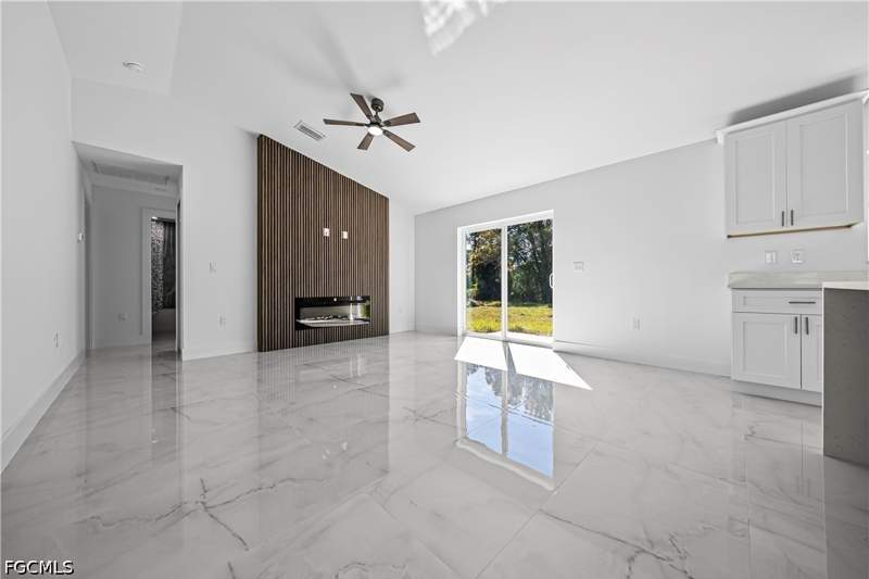 4 bedroom SingleFamilyResidence at 752 Calumet St E, Lehigh Acres, Lehigh Acres — photo 5