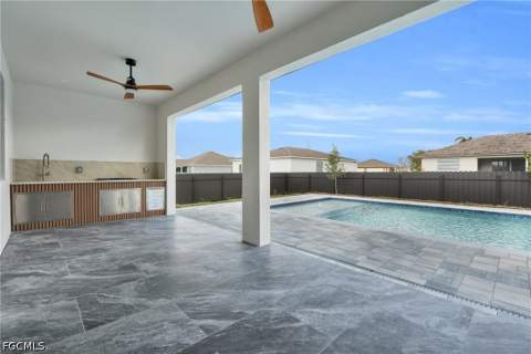2005 SW 2nd St, Cape Coral FL - photo 10 of 42