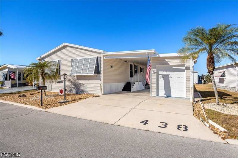 2 bedroom ManufacturedHome at 438 Snead Dr, Six Lakes Country Club, North Fort Myers — photo 1