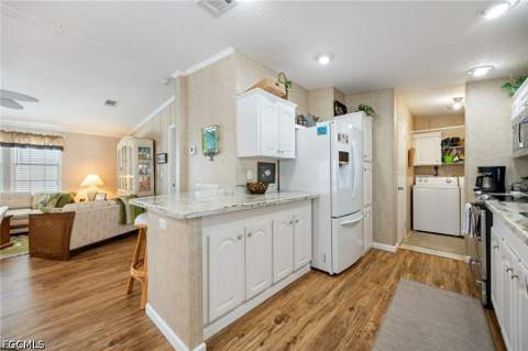 438 Snead Dr, North Fort Myers FL - photo 10 of 56