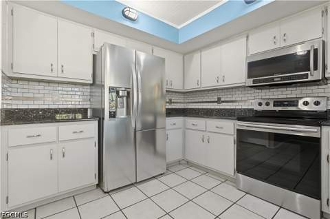 243 SW 33rd St, Cape Coral FL - photo 6 of 12