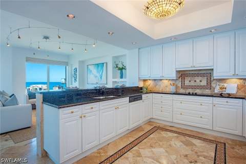 8787 Bay Colony Dr 2005, Naples FL - photo 8 of 17