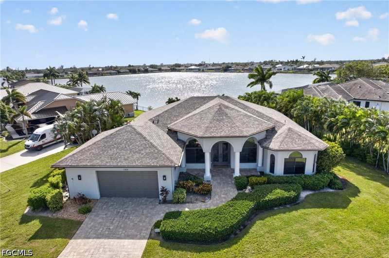 4 bedroom SingleFamilyResidence at 1304 SW 25th Ter, Cape Coral, Cape Coral — photo 1